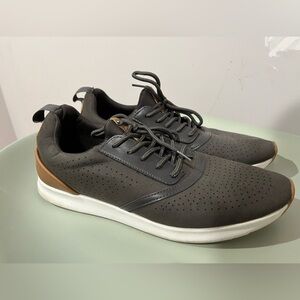 Men’s Steve Madden sneakers